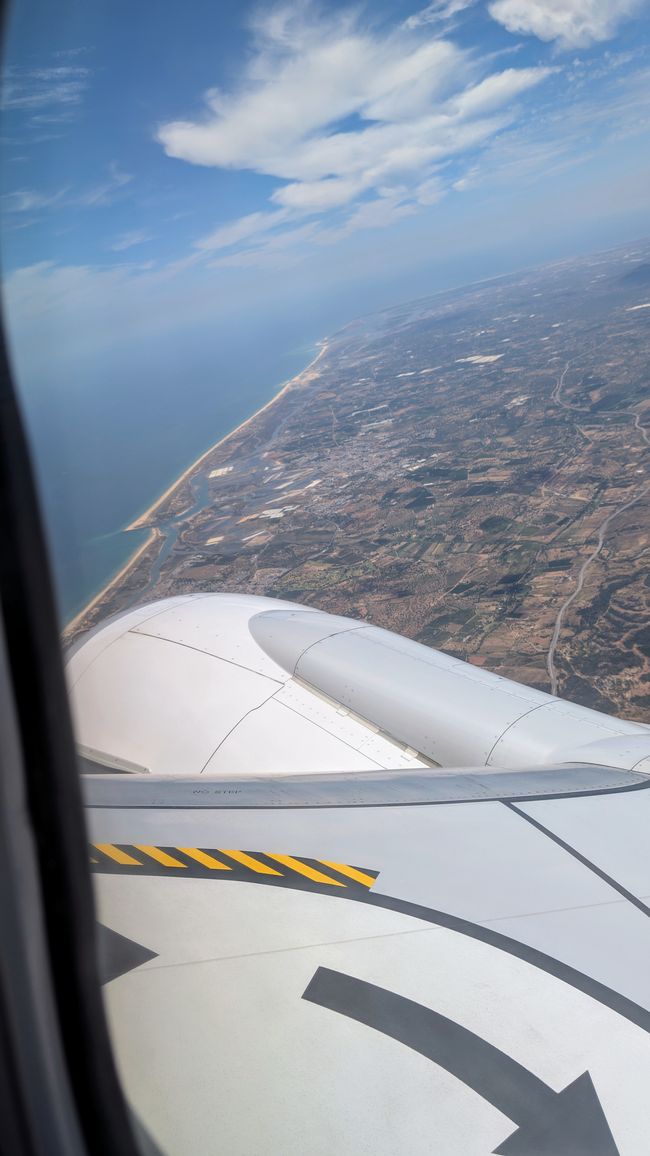 Flug nach Faro und mit dem Bus weiter nach Lagos