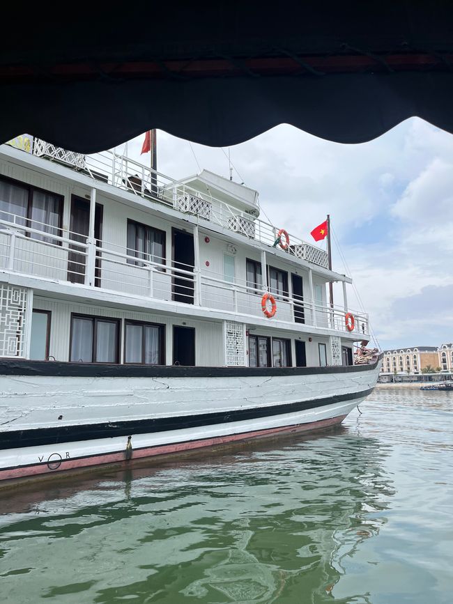 Cruise Ship