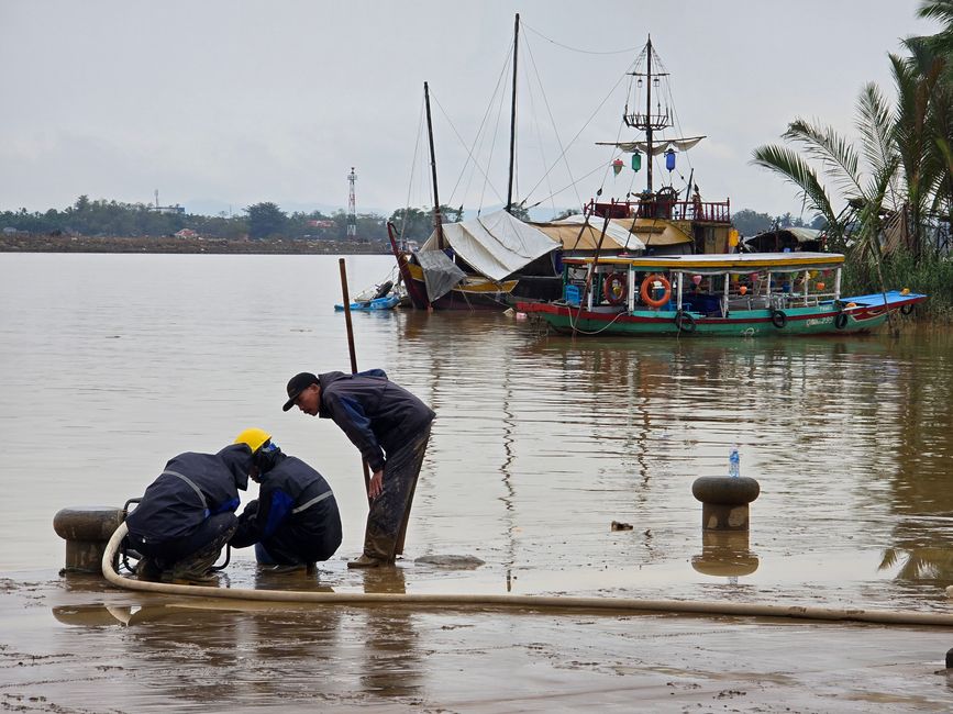Hoi An - les travaux de nettoyage ont commencé
