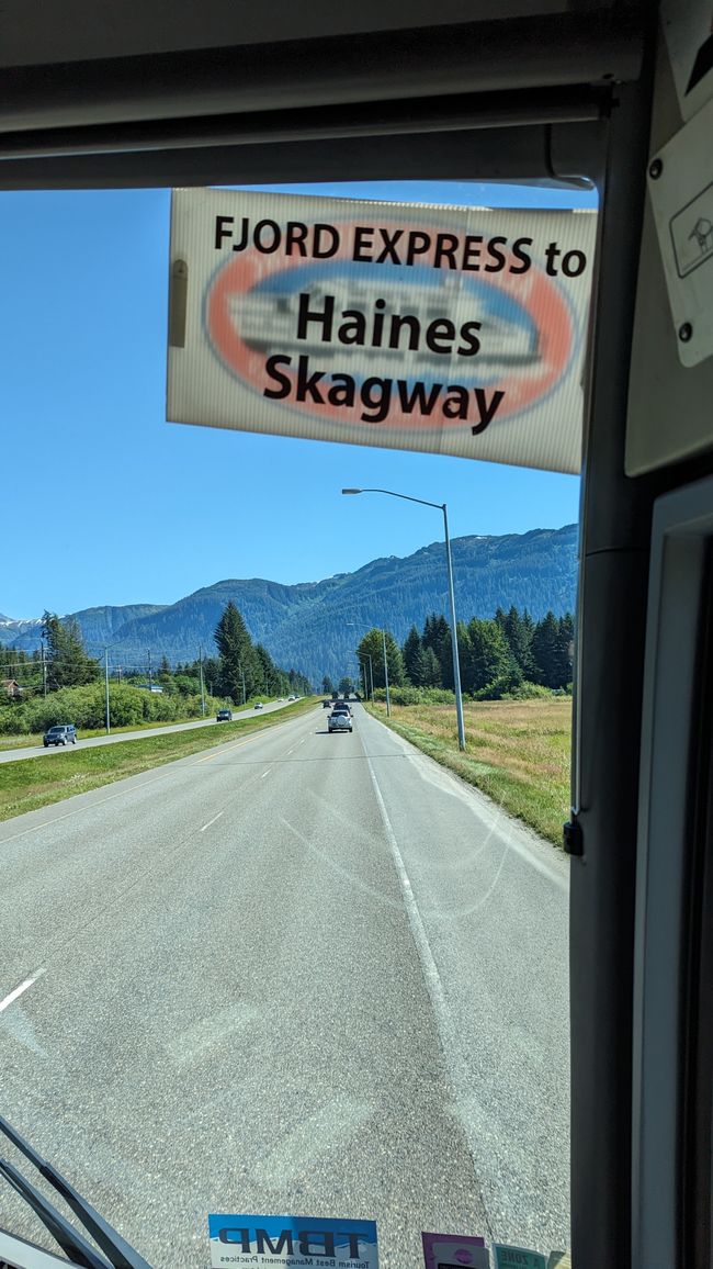 20 Minuten per Bus nach Juneau