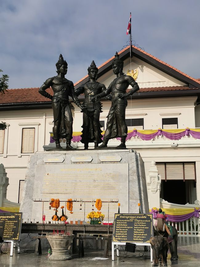 Monument der drei Stadtgründer... 