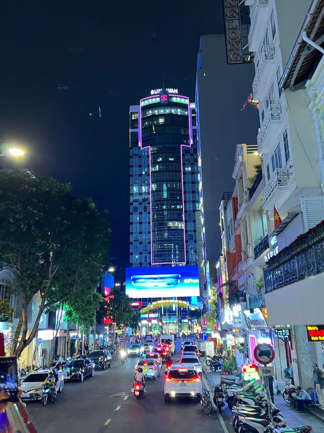 Tag 8 - Ho-Chi-Minh-City: A Crazy Christmas Eve in the Big City