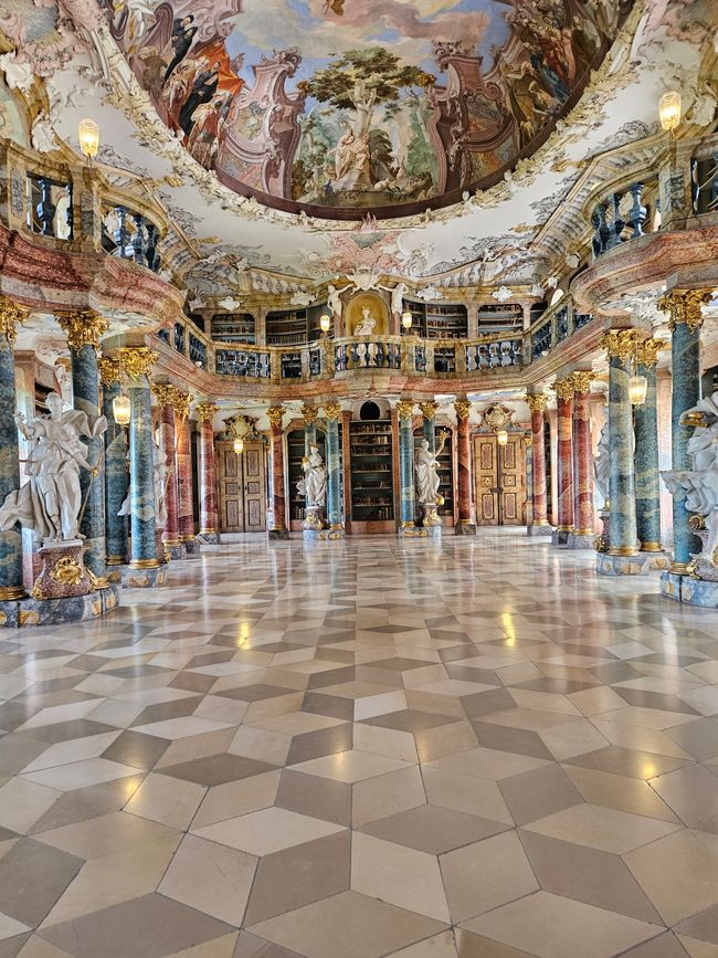 2026 - Mai - Kloster Wiblingen mit Bibliothekssaal