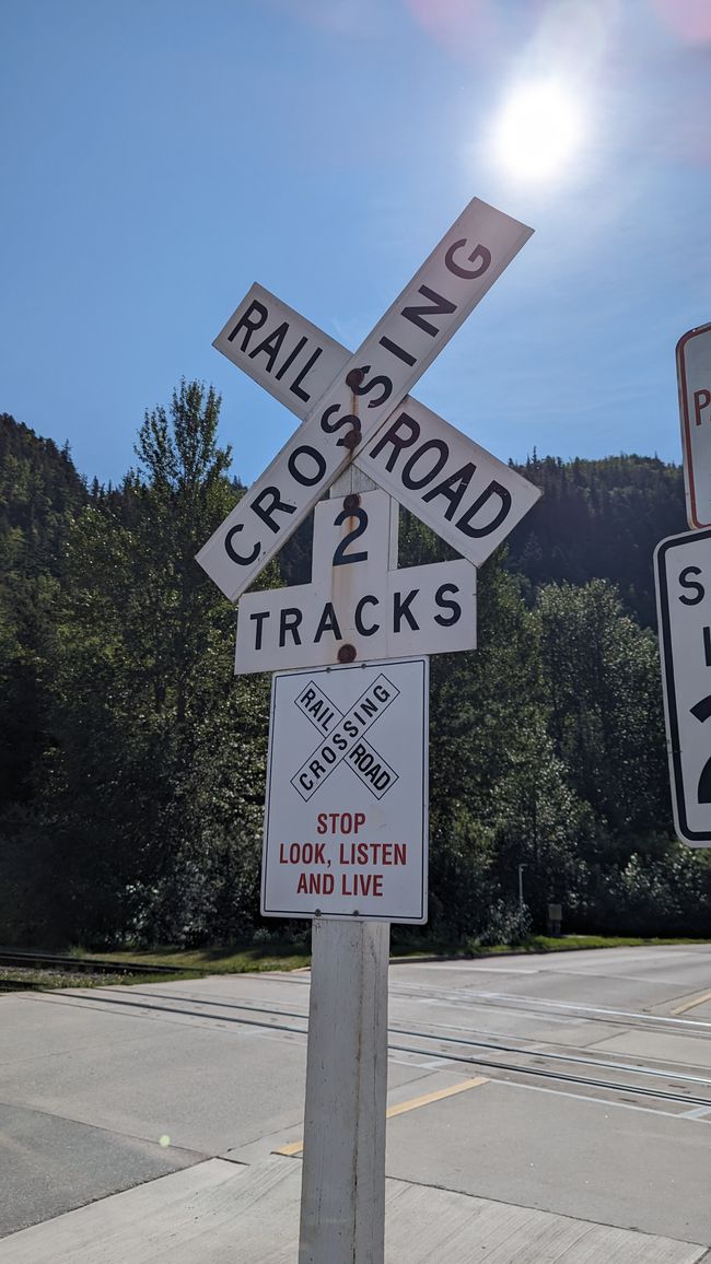 Tag 22: Off to Alaska! A landslide, the White Pass & long trains