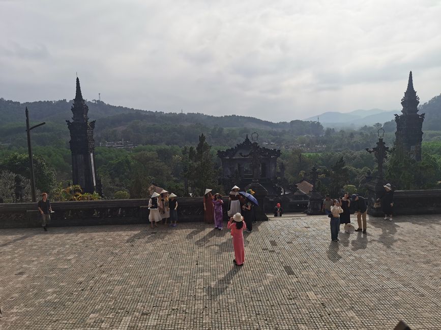Recorrido por la antigua ciudad imperial de Hue