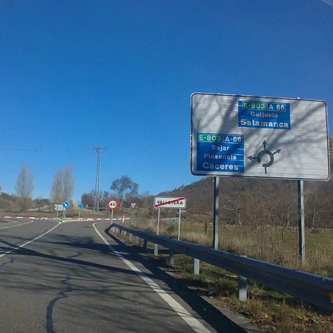 Photos from my car of Vallejera de Riofrío (Salamanca) (12/2019)