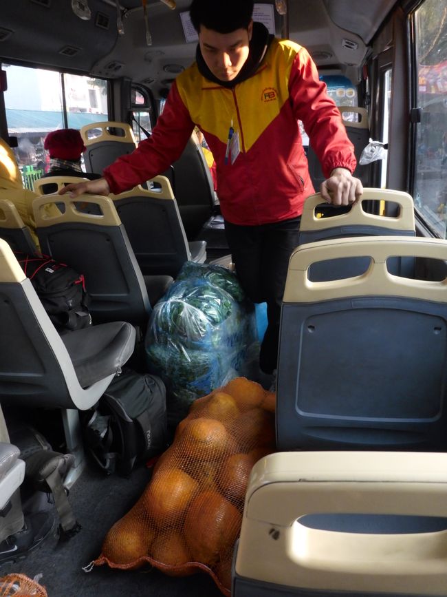Peu après 7h, le bus arrive