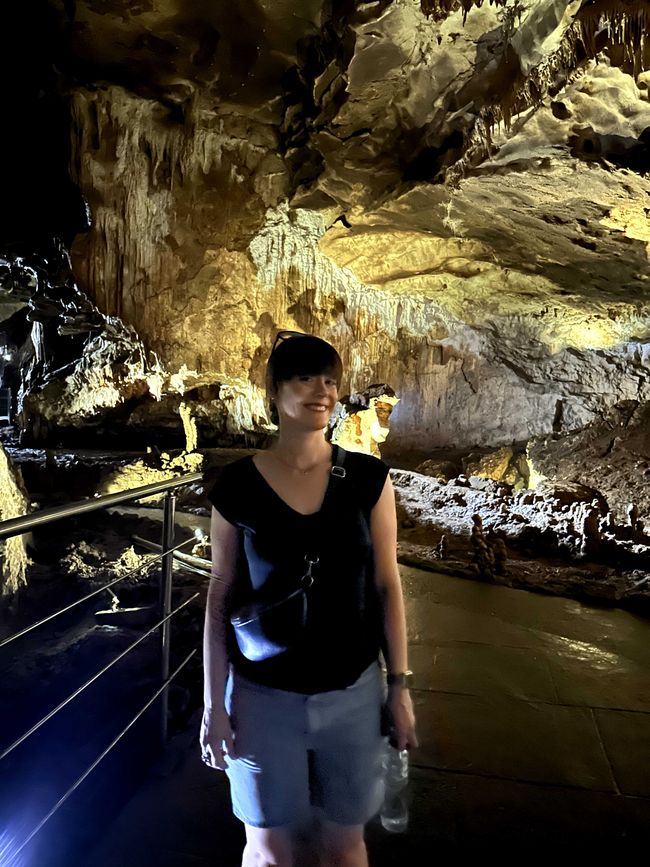 Tropfsteinhöhlenbesichtigung in Georgien - Prometheus Cave