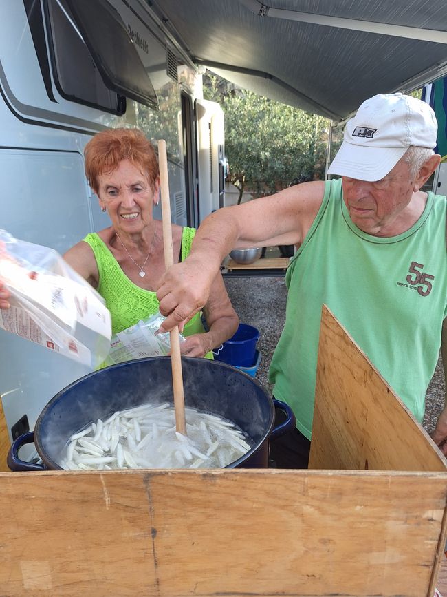 Ute y Gerd cocinan