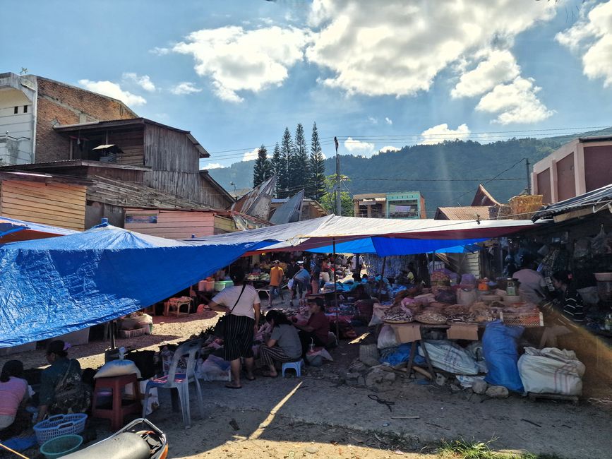 Horas, Danau Toba und ein Wiedersehen nach 34 Jahren