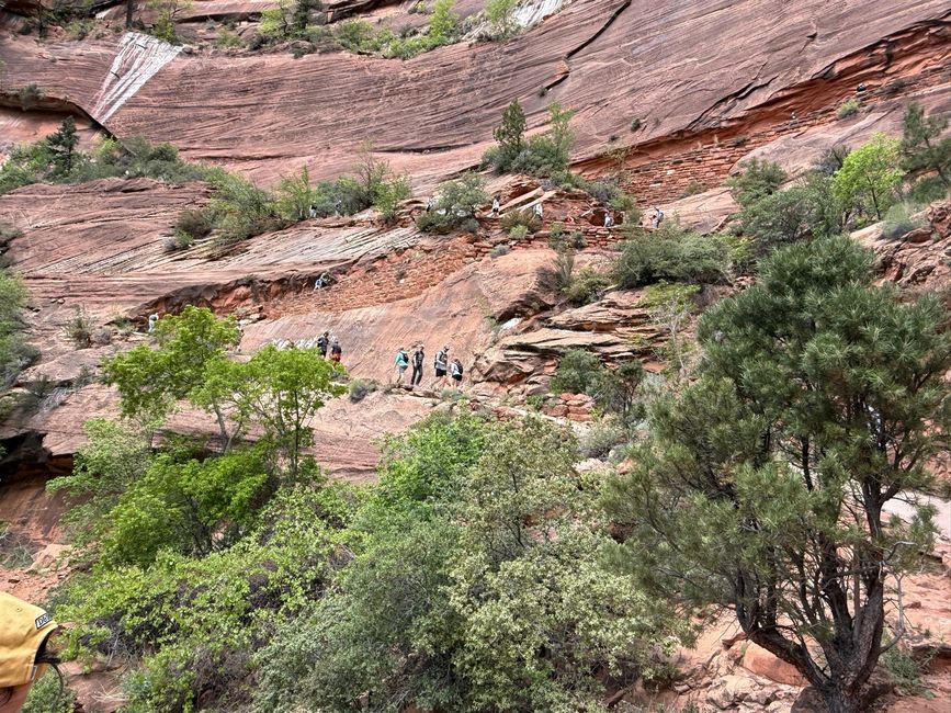 Der Weg hinauf zum Refrigerator Canyon
