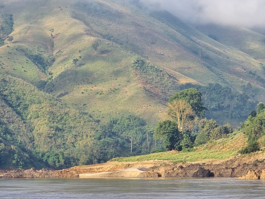 Auf dem Mekong von Luang Prabang nach Ban Houayxay