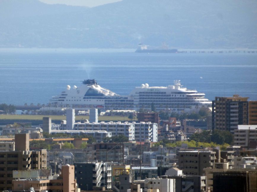 Blick auf unser Schiff in der Ferne