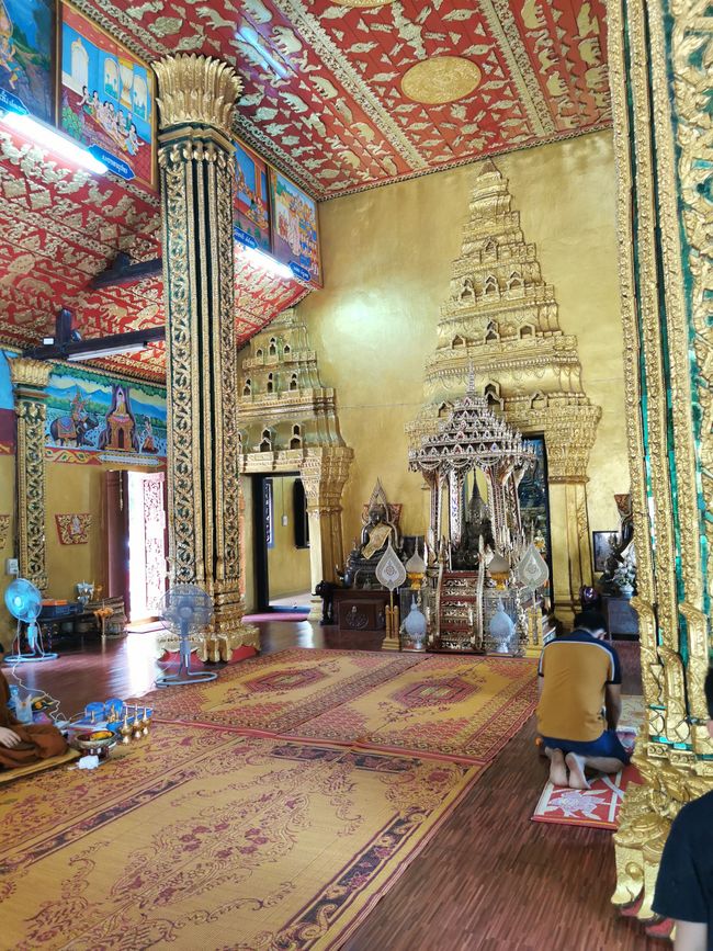 Vientiane - 1.5 days on a temple and museum tour
