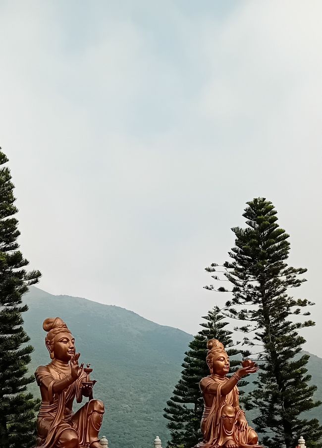 Buddha di Tian Tan