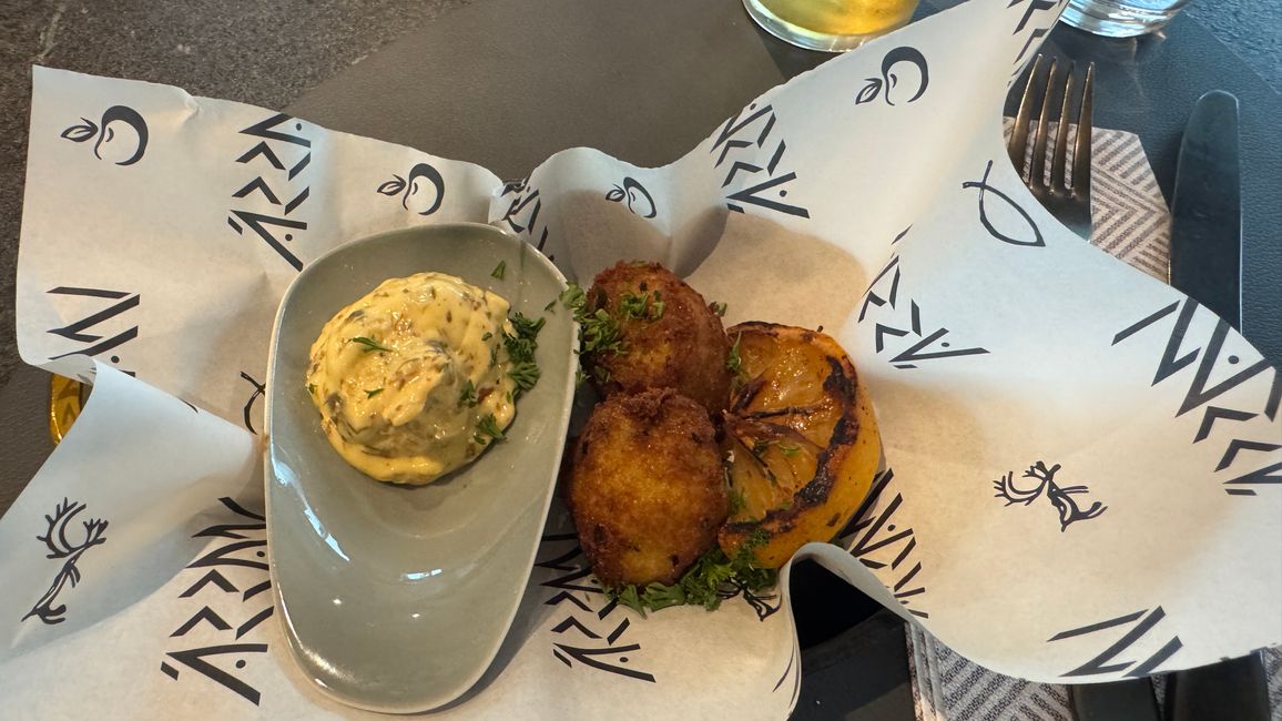 Crab fritters