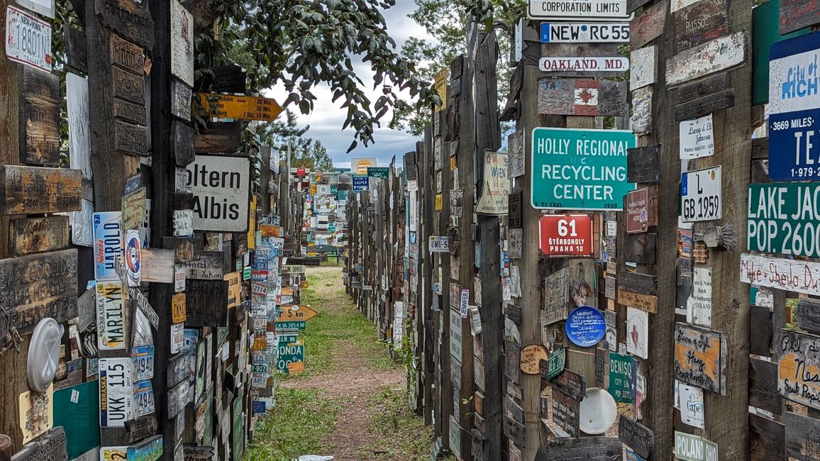 Sign Post Forest (Schilderwald) Watson Lake