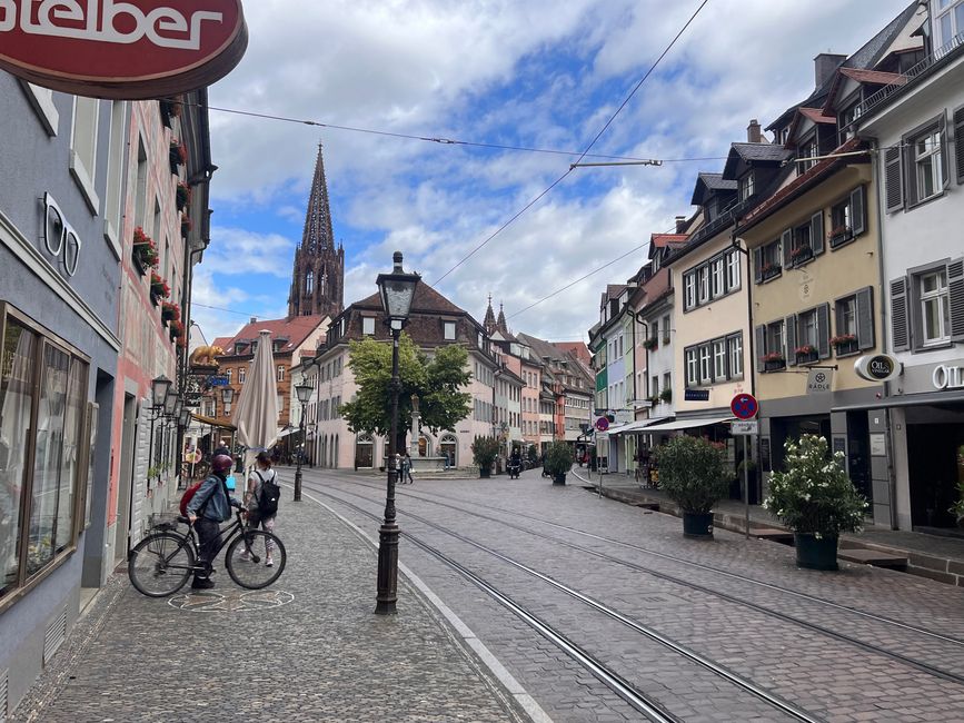 25b Spaziergang durch Freiburg