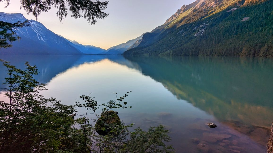 Day 25: Chilkoot Lake & more 'Bear' than we would like