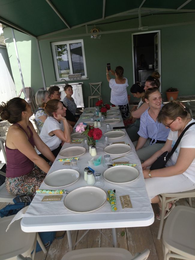 Tag 6: Irgendwas zwischen Ananas und Avocado - die Farm Home for all