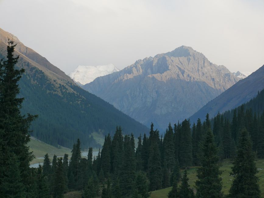 Passeggiare e gustare a Karakol