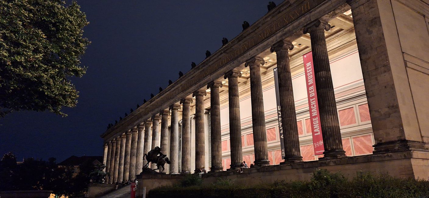 Nachts in Berlin // night time in Berlin