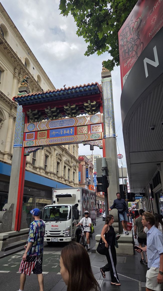 China 🇨🇳Red in Chinatown