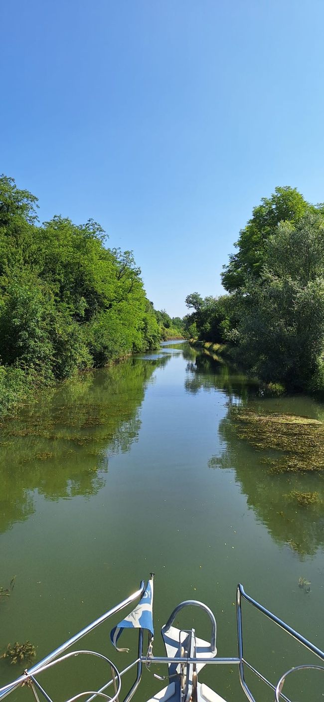 le canal à la Porte de Bourgogne