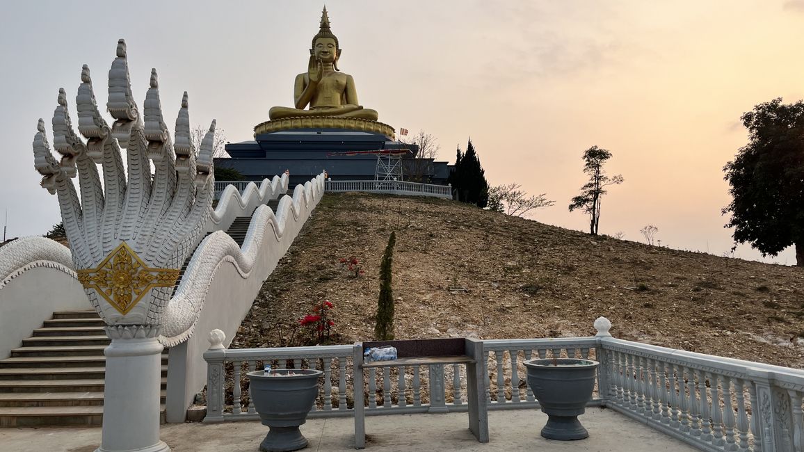 Buddha-Statue in Phonsavan