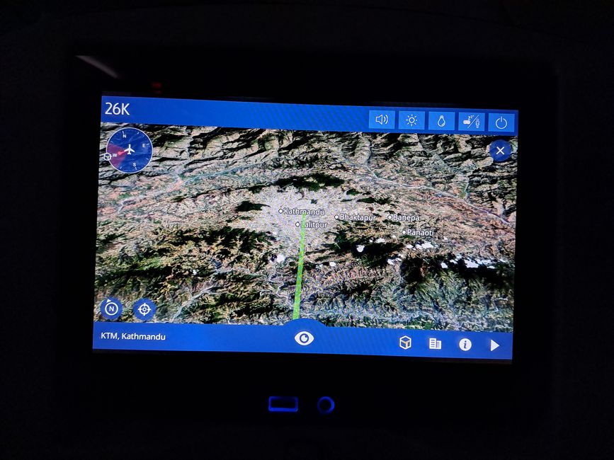 Auf der Karte des Bordcomputer kann man kurz vor der Landung Kathmandu und Bhaktapur sehen. 