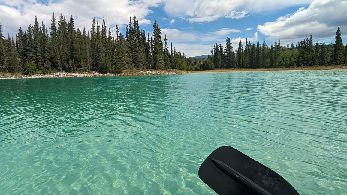 Canoe room Boya Lake