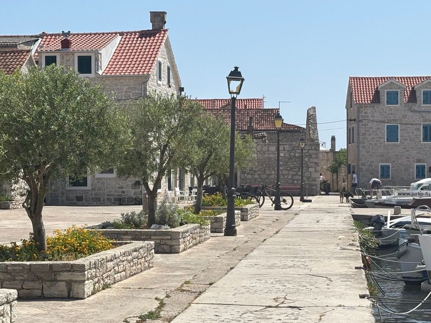 Prvic - a car-free island