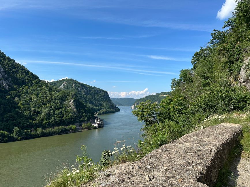 The now wide Danube in the narrow gorge 