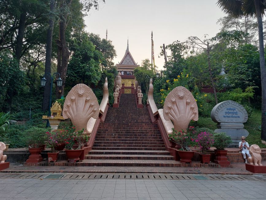 Wat Phnom Pagoda