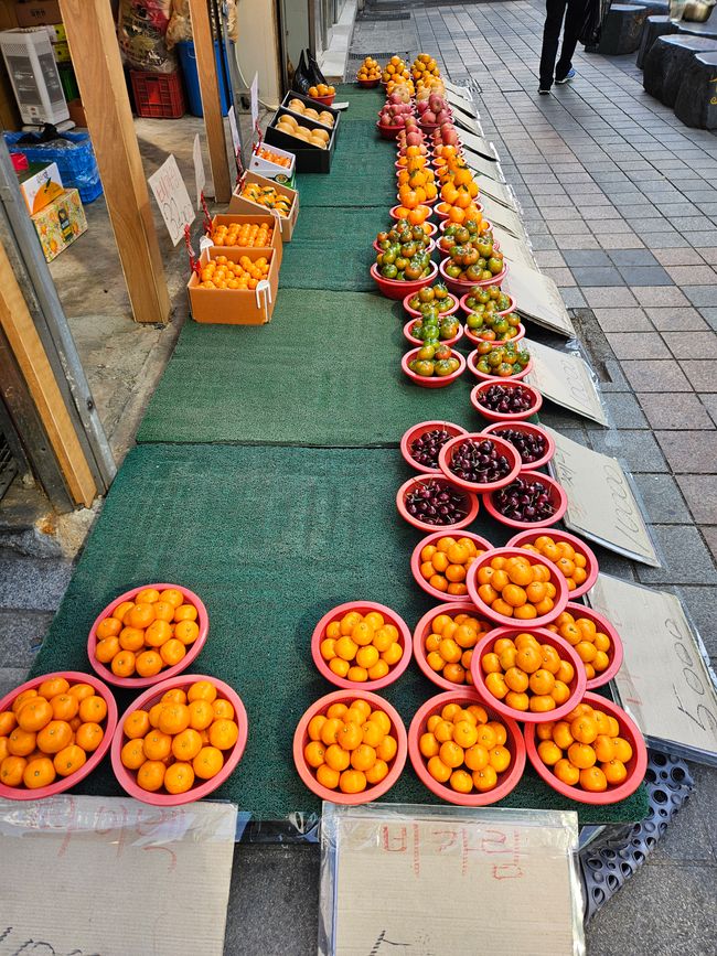 81. 标记釜山,韩国,2026年2月13日