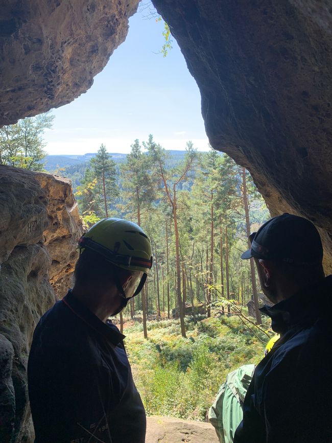 Höhlenexkursion und Wandern in der Sächsischen Schweiz