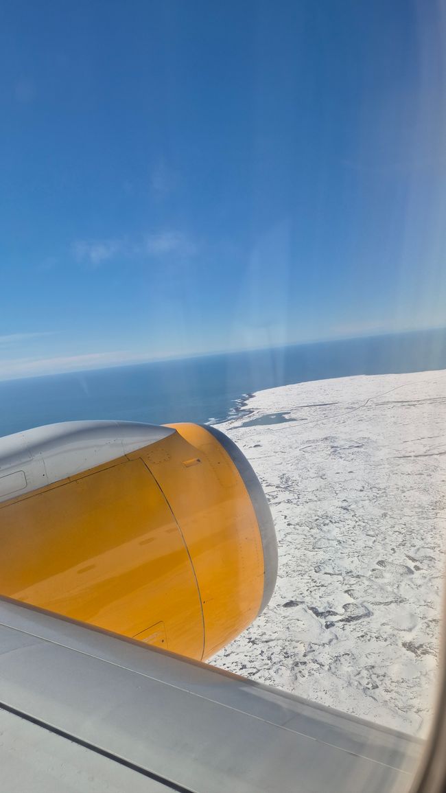 Day 2: From Frankfurt to Wintry Reykjavik – Between Anticipation, Volcano Power, and Storm Warning