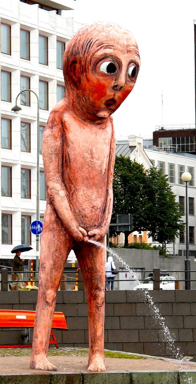 Manneken Pis al porto di Helsinki