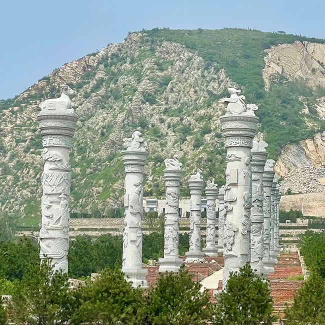 These pillars were erected in the middle of nowhere...