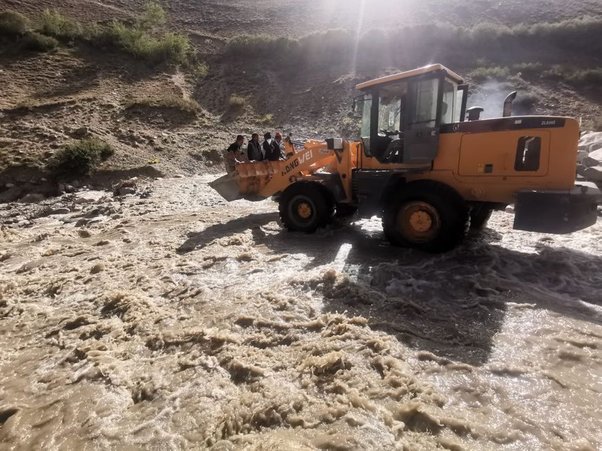 River crossing in the Wakhan Valley at Langar