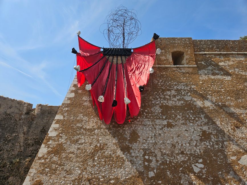 Kunst an der Citadelle Saint-Elme