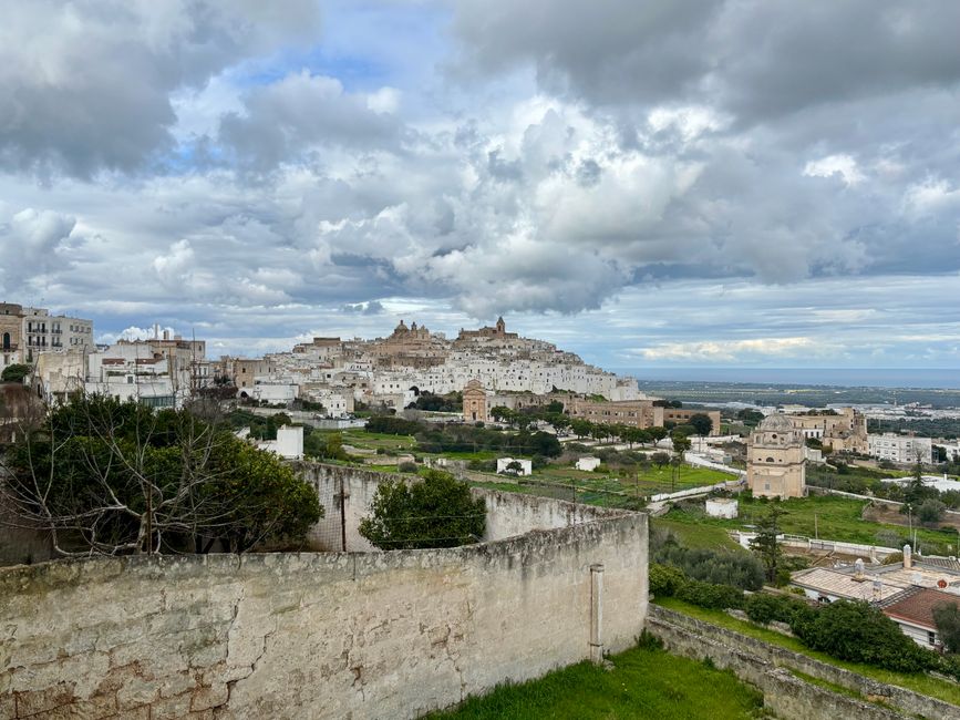 Ostuni, la città bianca ☁️☁️🌦️🌧️