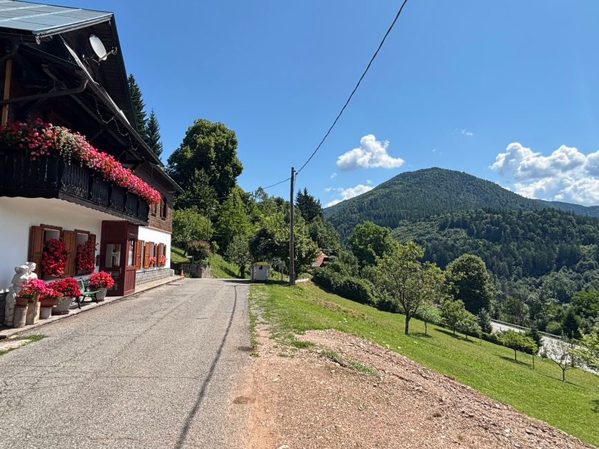 Tour attraverso tre paesi