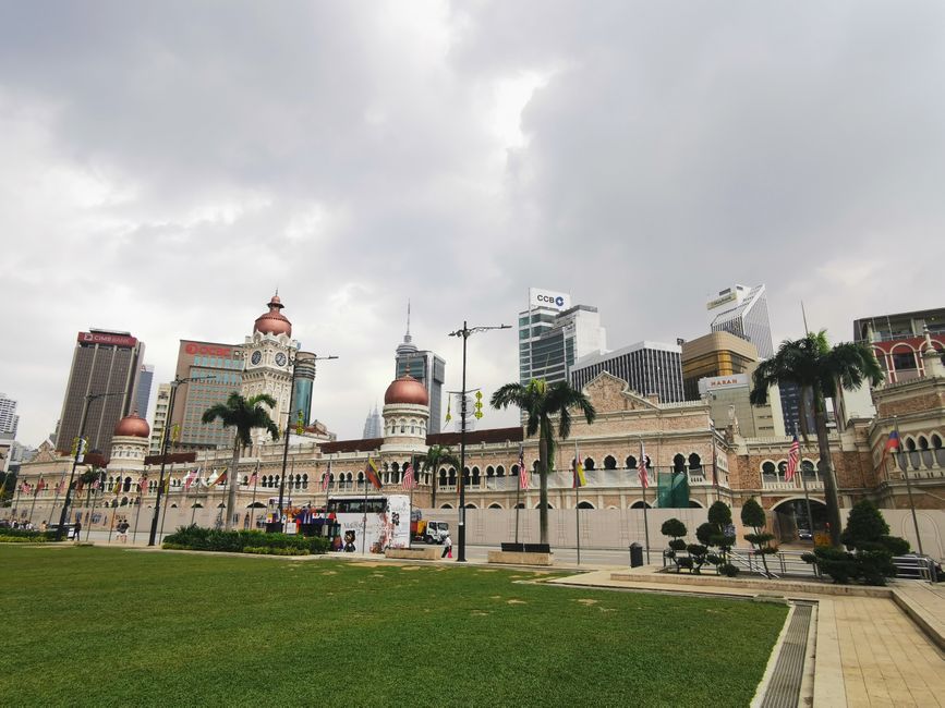 dont le bâtiment Sultan Abdul Samad ..