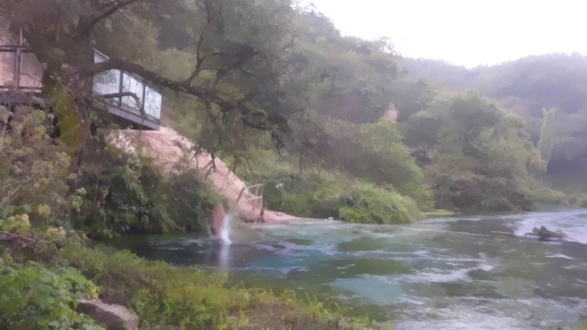 El salto en el Syri i Kaltër 