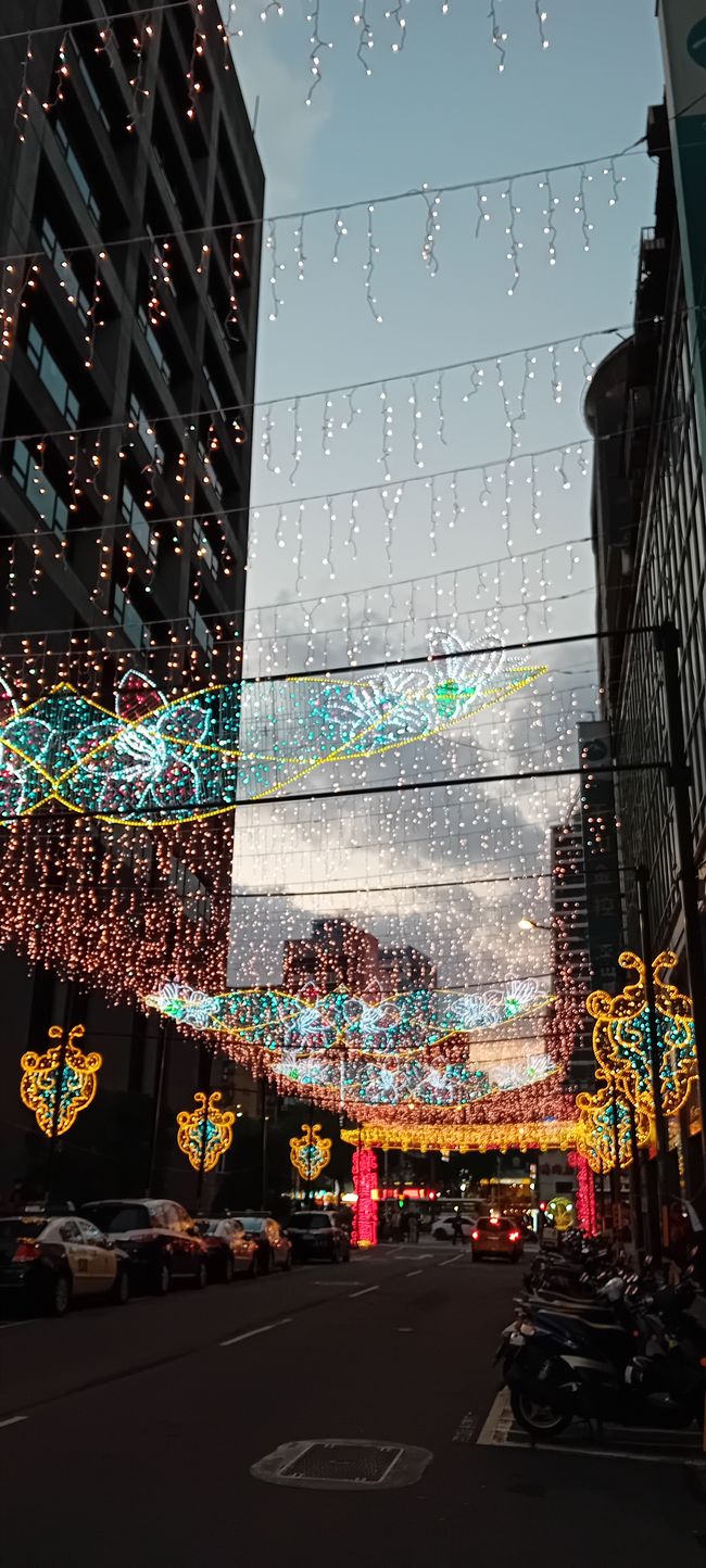 Taipei / Chianti Kai - Sala Conmemorativa Shek / Plaza de la Paz