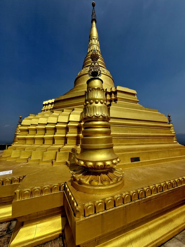 Kandy - Diente de Buda y 'la santa oásis de paz y iluminación'.