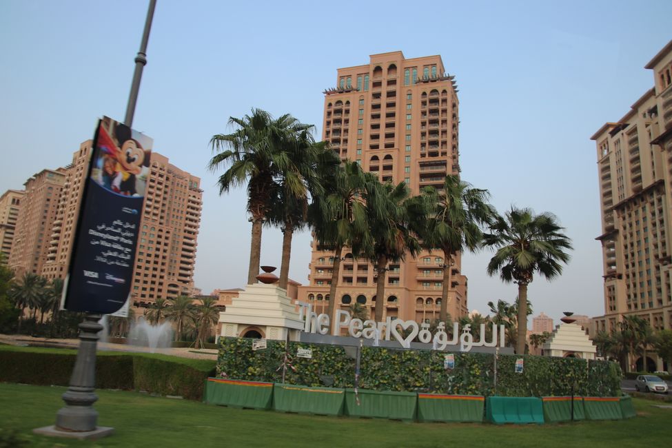 Etiqueta 23: En camino en Doha y el desierto