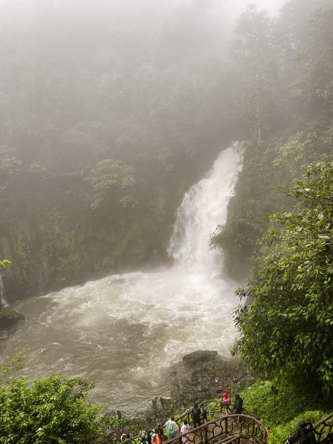 La Fortuna es español y significa "la suerte" 🌋