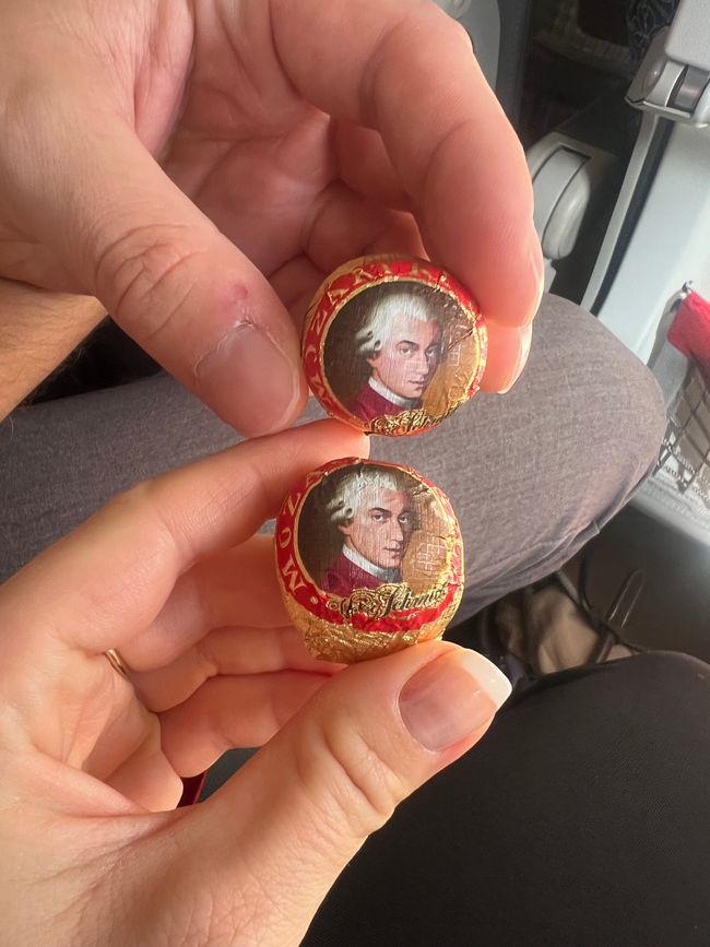 Mozart Kugeln mit Austrian airline
